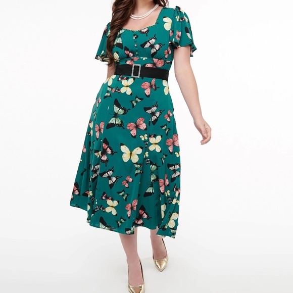 Uniquely vintage butterfly dress - Picture 4 of 9